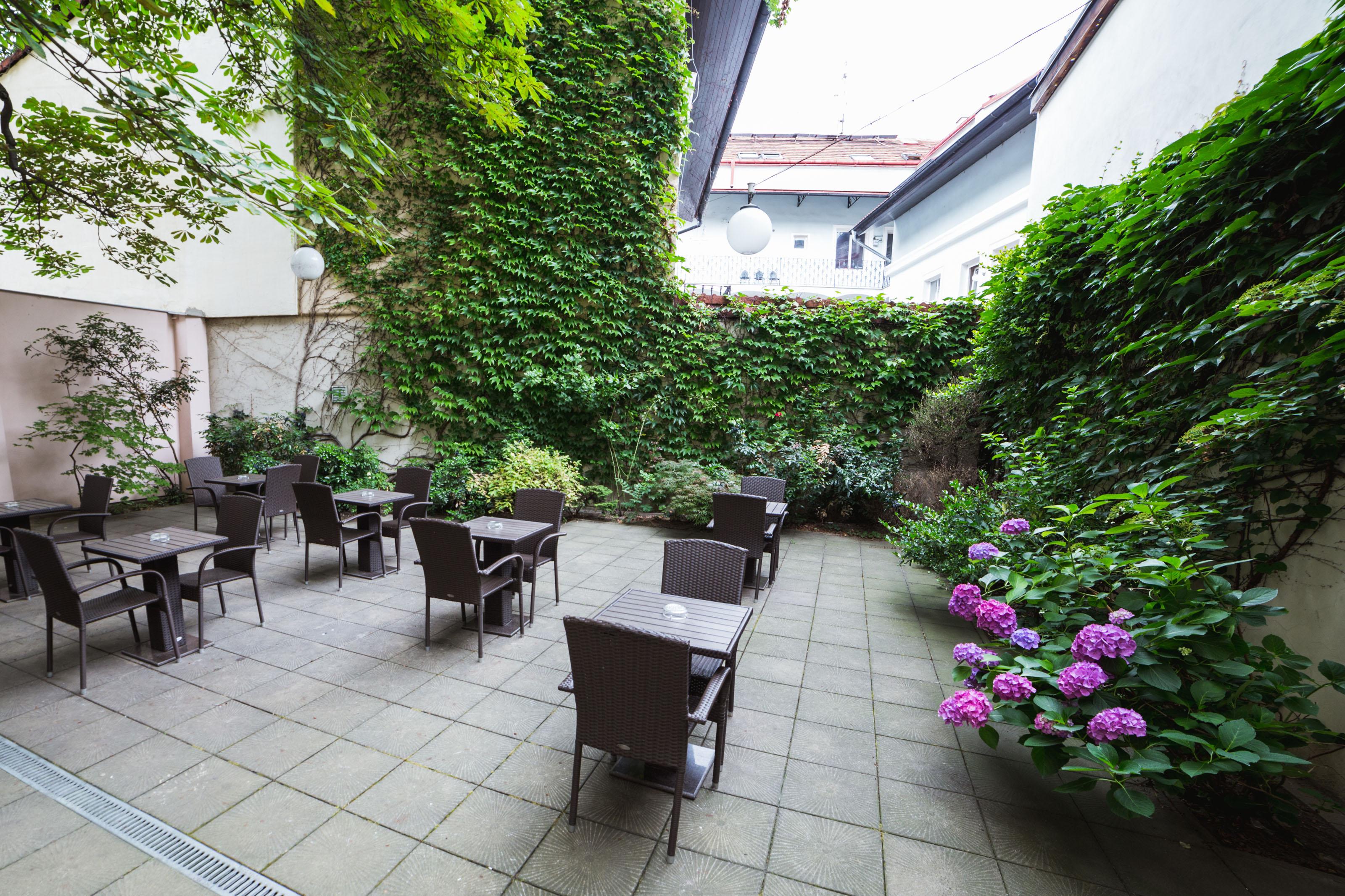 Hotel Dalimil Prague Luaran gambar