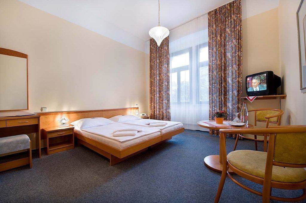 Hotel Dalimil Prague Luaran gambar