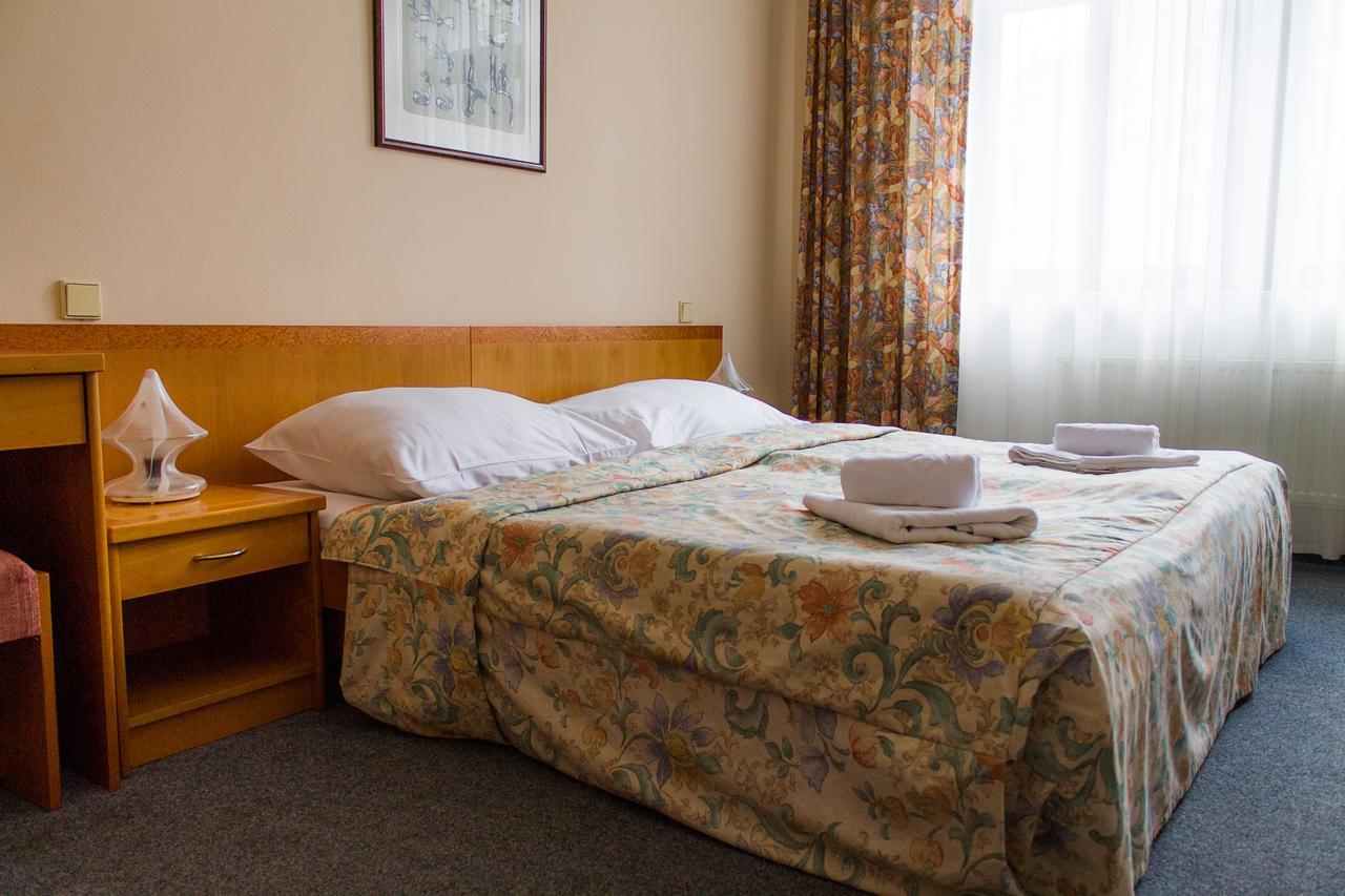 Hotel Dalimil Prague Luaran gambar